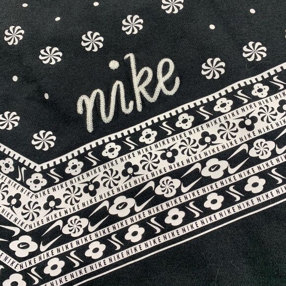 Nike Sweatshirt Mens Small Black Crewneck Bandana Paisley Chevron CU5948-010 - Picture 3 of 15